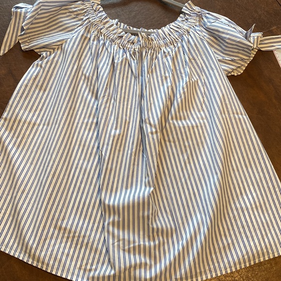 Women’s Top from Umgee size large NWOT - Picture 7 of 8